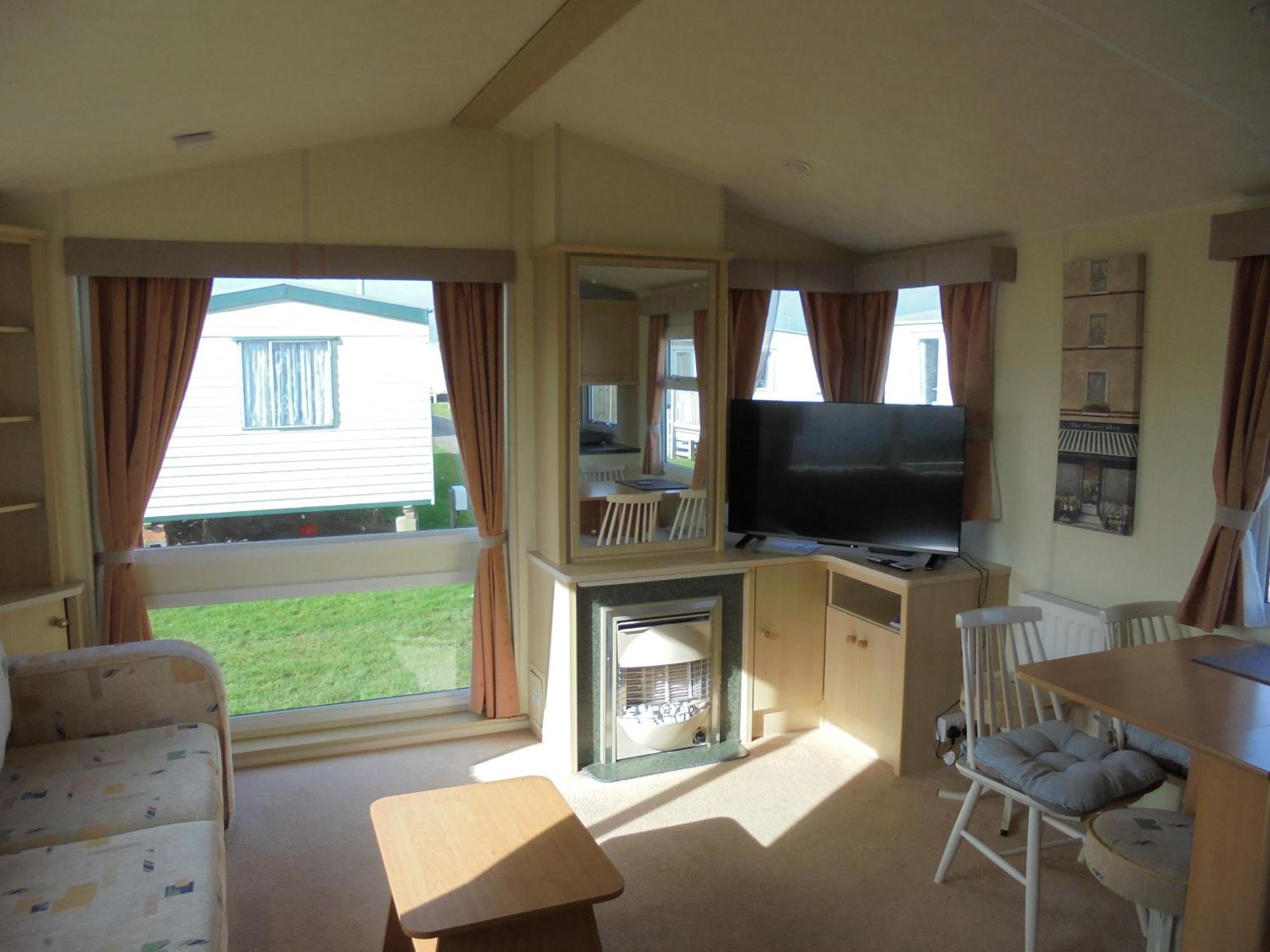 Sealands Everglade Ii:- 6 Berth, Central Heated Access To The Beach Ingoldmells Exteriör bild