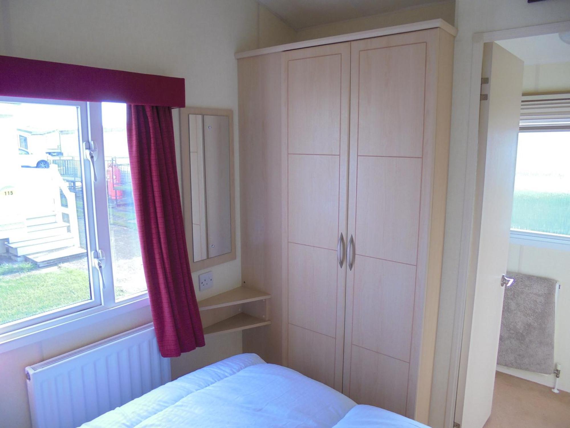 Sealands Everglade Ii:- 6 Berth, Central Heated Access To The Beach Ingoldmells Exteriör bild